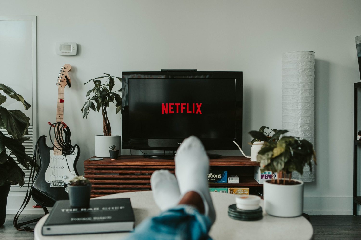 Netflix Wohnzimmer Fuß